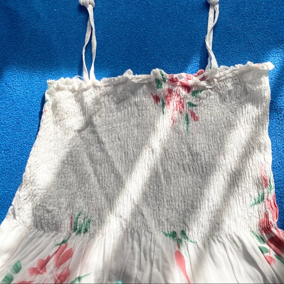 2/$10 - White floral sundress in XL - Picture 3 of 4